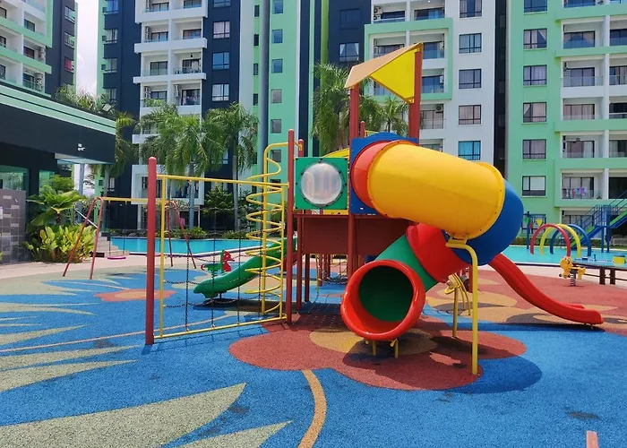 Kt\'S Homestay- Corner Unit - Manhattan Ipoh Water Park- Station 18