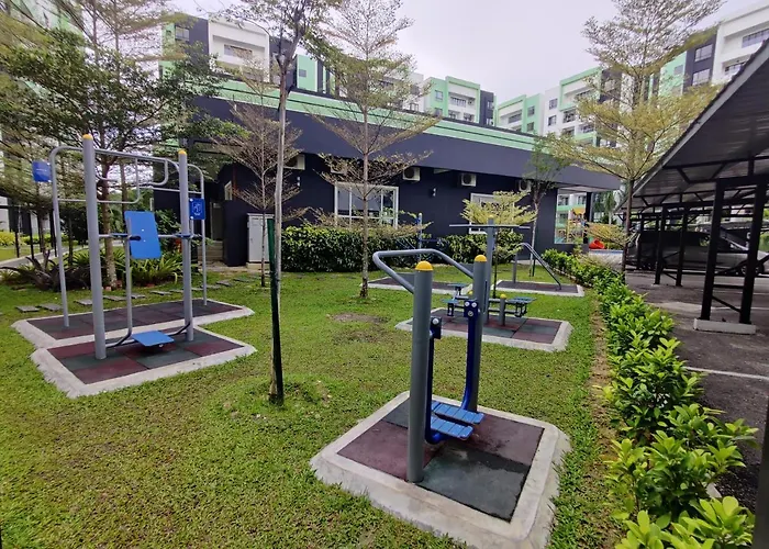 Kt\'S Homestay- Corner Unit - Manhattan Ipoh Water Park- Station 18