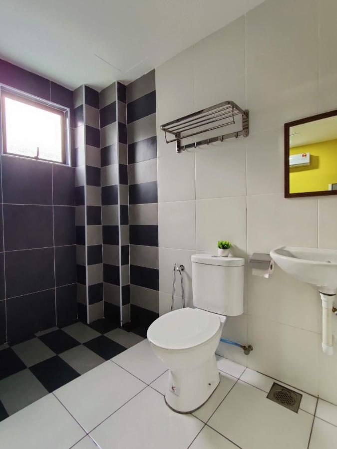 Apartment Kt's Homestay- Corner Unit - Manhattan Water Park- Station 18