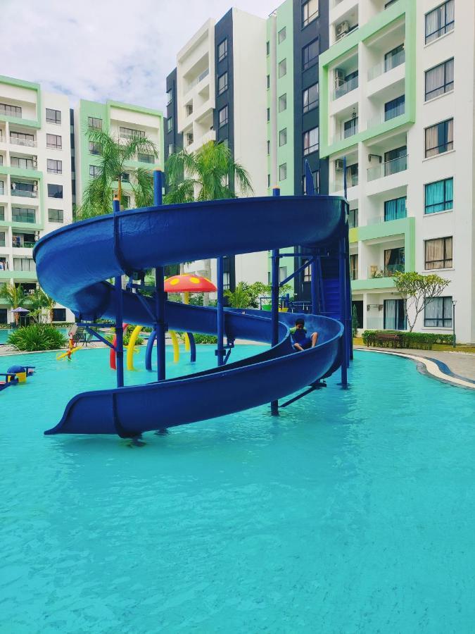 Kt's Homestay- Corner Unit - Manhattan Water Park- Station 18