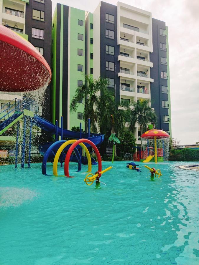 Apartment Kt's Homestay- Corner Unit - Manhattan Water Park- Station 18 Ipoh